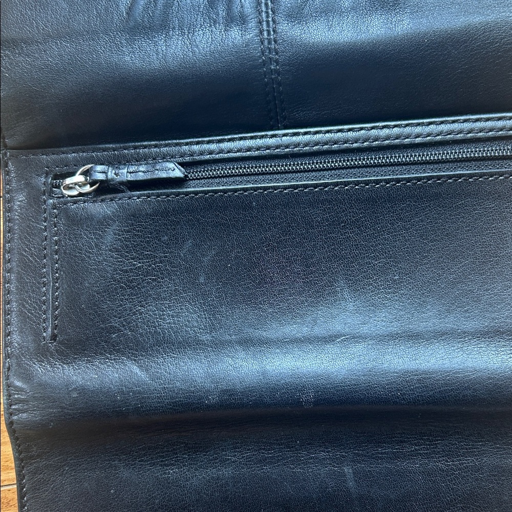 Coach Black Leather Fold-Over Clutch Wallet - Picture 4 of 6